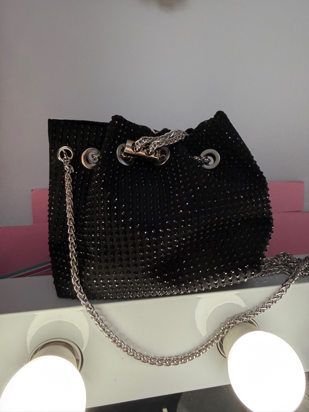 🌸Black Rhinestone Chain Bucket Bag 🌸 - Picture 2 of 2